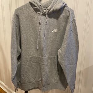 Like new! Men’s Nike hoodie.